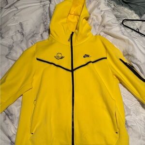 Nike Yellow Oregon Nike Tech - limited edition